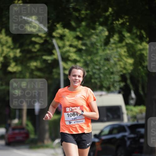 15.06.2025 - REWE Women's Run Jannik Wohlers http://msf.ph/oto/7942158 15.06.2025 08:46:38 Laufen 1084 meine-sportfotos.de