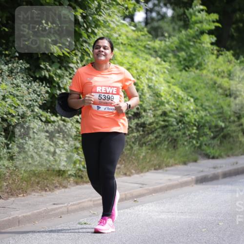 15.06.2025 - REWE Women's Run Jannik Wohlers http://msf.ph/oto/7942176 15.06.2025 10:15:51 Laufen 5399 meine-sportfotos.de