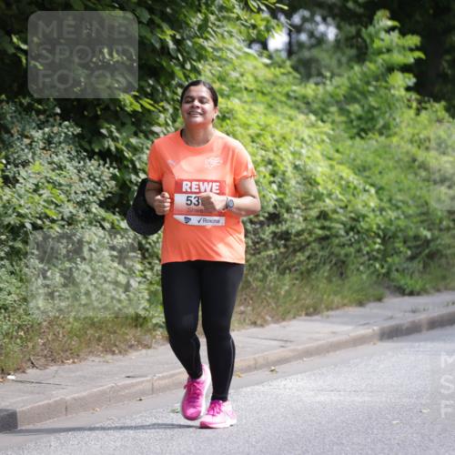 15.06.2025 - REWE Women's Run Jannik Wohlers http://msf.ph/oto/7942185 15.06.2025 10:15:51 Laufen 53 meine-sportfotos.de