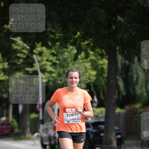 15.06.2025 - REWE Women's Run Jannik Wohlers http://msf.ph/oto/7942199 15.06.2025 08:46:39 Laufen 10849 meine-sportfotos.de