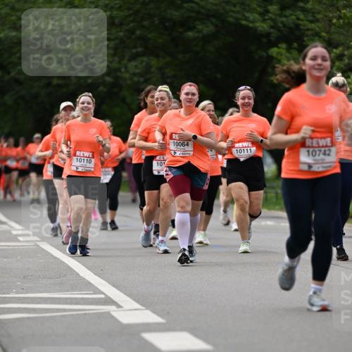 15.06.2025 - REWE Women's Run Dr. Thomas Lammeyer http://msf.ph/oto/7942206 15.06.2025 09:21:33 Laufen 10064, 10111, 10110, 10742 meine-sportfotos.de