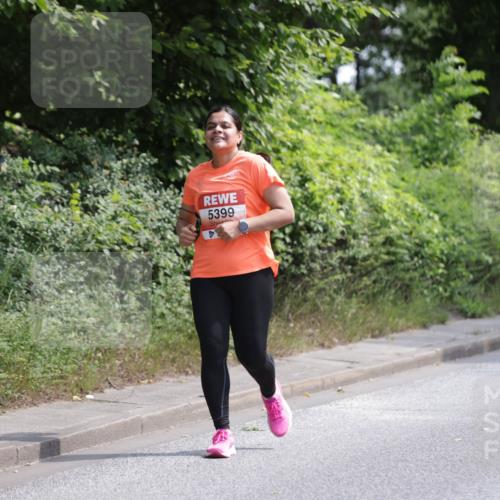 15.06.2025 - REWE Women's Run Jannik Wohlers http://msf.ph/oto/7942222 15.06.2025 10:15:51 Laufen 5399 meine-sportfotos.de