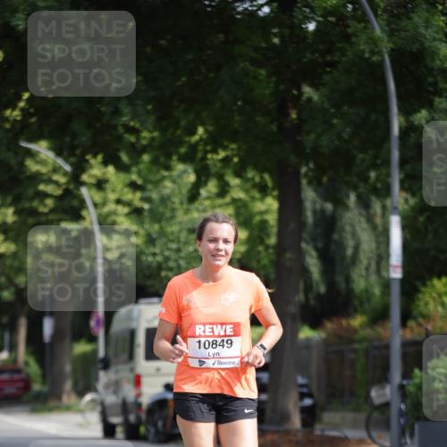 15.06.2025 - REWE Women's Run Jannik Wohlers http://msf.ph/oto/7942226 15.06.2025 08:46:39 Laufen 10849 meine-sportfotos.de