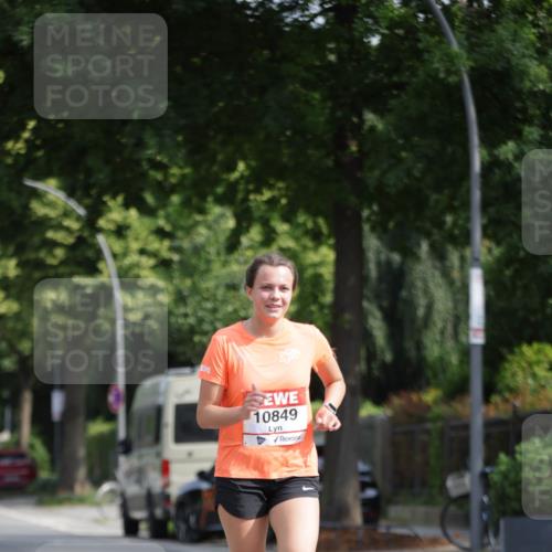 15.06.2025 - REWE Women's Run Jannik Wohlers http://msf.ph/oto/7942229 15.06.2025 08:46:39 Laufen 10849 meine-sportfotos.de