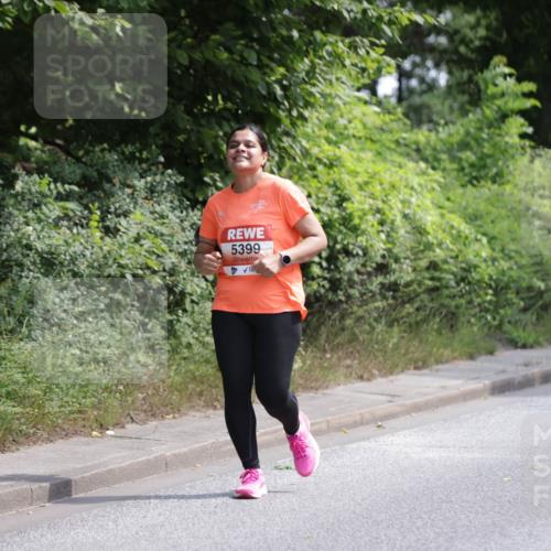 15.06.2025 - REWE Women's Run Jannik Wohlers http://msf.ph/oto/7942231 15.06.2025 10:15:51 Laufen 5399 meine-sportfotos.de