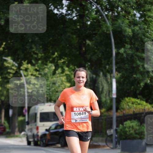 15.06.2025 - REWE Women's Run Jannik Wohlers http://msf.ph/oto/7942260 15.06.2025 08:46:39 Laufen 10849 meine-sportfotos.de