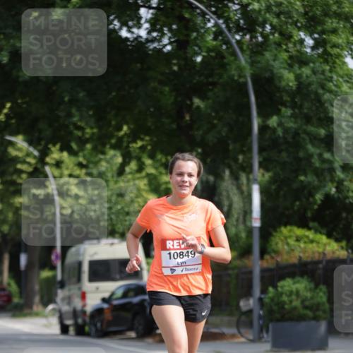 15.06.2025 - REWE Women's Run Jannik Wohlers http://msf.ph/oto/7942265 15.06.2025 08:46:39 Laufen 10849 meine-sportfotos.de