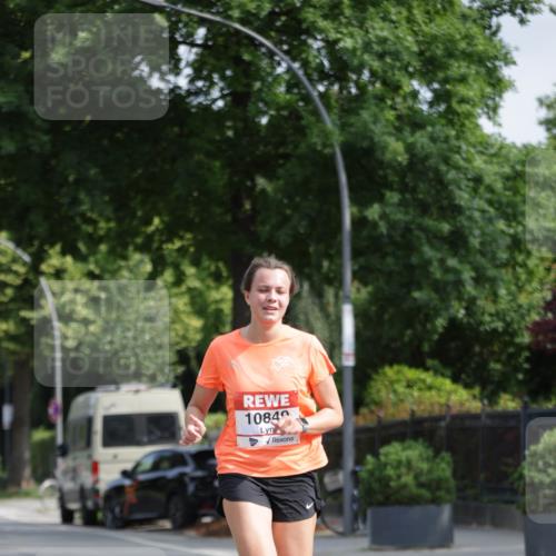15.06.2025 - REWE Women's Run Jannik Wohlers http://msf.ph/oto/7942286 15.06.2025 08:46:40 Laufen 10840 meine-sportfotos.de