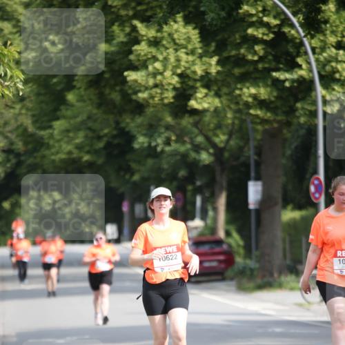 15.06.2025 - REWE Women's Run Jannik Wohlers http://msf.ph/oto/7942313 15.06.2025 10:00:12 Laufen 0622 meine-sportfotos.de