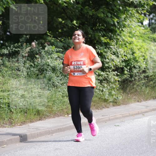 15.06.2025 - REWE Women's Run Jannik Wohlers http://msf.ph/oto/7942329 15.06.2025 10:15:52 Laufen 5399 meine-sportfotos.de