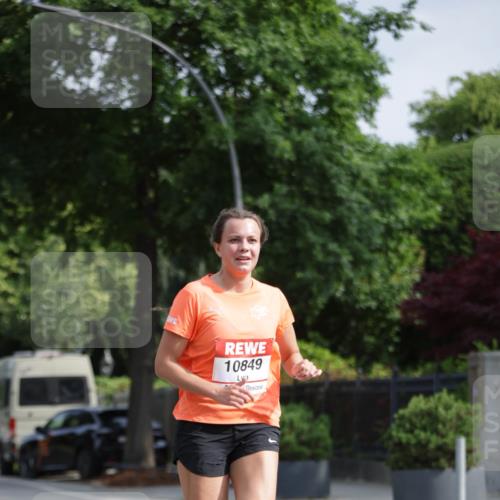15.06.2025 - REWE Women's Run Jannik Wohlers http://msf.ph/oto/7942333 15.06.2025 08:46:40 Laufen 10849 meine-sportfotos.de