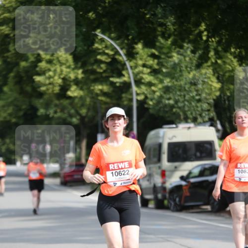 15.06.2025 - REWE Women's Run Jannik Wohlers http://msf.ph/oto/7942345 15.06.2025 10:00:16 Laufen 10622, 1082 meine-sportfotos.de