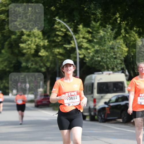 15.06.2025 - REWE Women's Run Jannik Wohlers http://msf.ph/oto/7942351 15.06.2025 10:00:16 Laufen 0622 meine-sportfotos.de