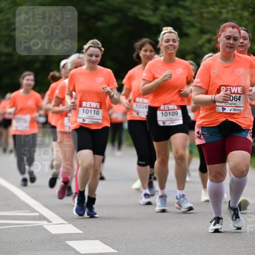 15.06.2025 - REWE Women's Run Dr. Thomas Lammeyer http://msf.ph/oto/7942386 15.06.2025 09:21:37 Laufen 102, 10110, 10109, 064 meine-sportfotos.de