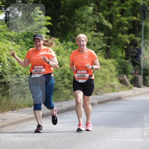 15.06.2025 - REWE Women's Run Jannik Wohlers http://msf.ph/oto/7942411 15.06.2025 10:15:55 Laufen 5650, 5386 meine-sportfotos.de