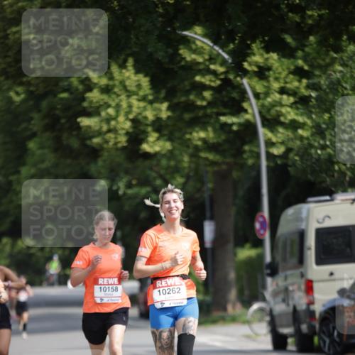 15.06.2025 - REWE Women's Run Jannik Wohlers http://msf.ph/oto/7942415 15.06.2025 08:46:42 Laufen 10158, 10262 meine-sportfotos.de