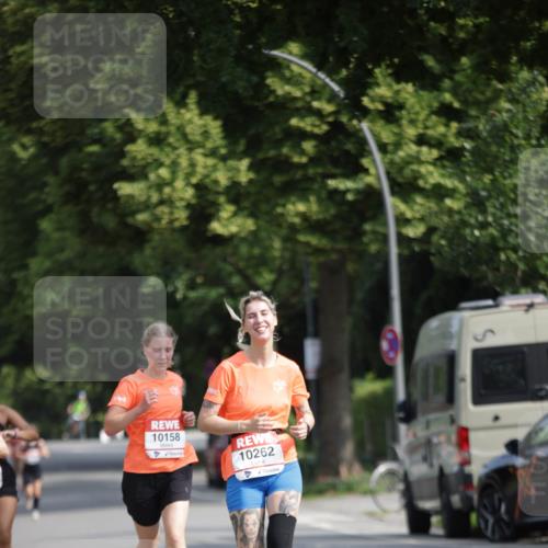 15.06.2025 - REWE Women's Run Jannik Wohlers http://msf.ph/oto/7942420 15.06.2025 08:46:42 Laufen 10158, 10262 meine-sportfotos.de