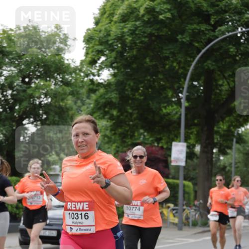 15.06.2025 - REWE Women's Run Jannik Wohlers http://msf.ph/oto/7942493 15.06.2025 08:28:39 Laufen 0713, 10316, 10774 meine-sportfotos.de