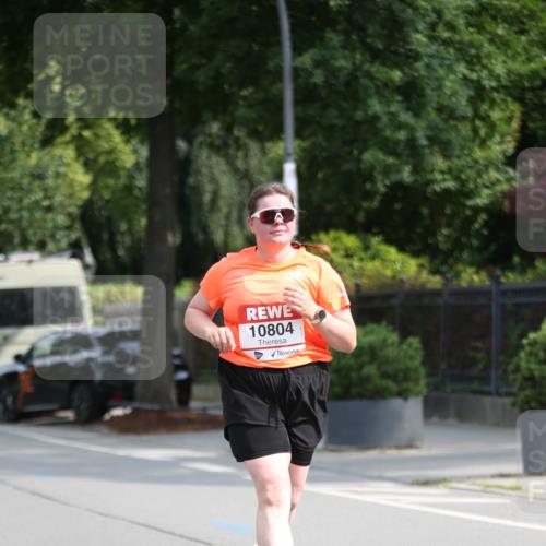 15.06.2025 - REWE Women's Run Jannik Wohlers http://msf.ph/oto/7942494 15.06.2025 10:00:30 Laufen 10804 meine-sportfotos.de