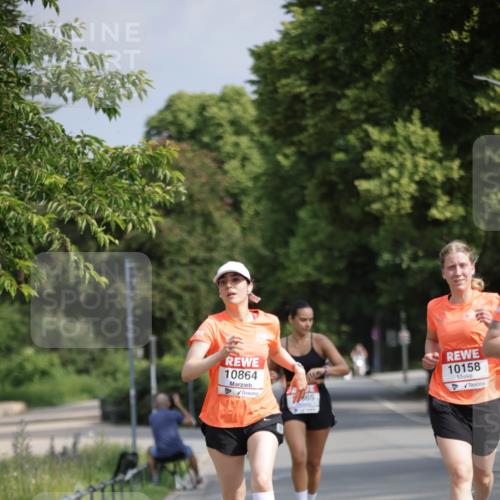 15.06.2025 - REWE Women's Run Jannik Wohlers http://msf.ph/oto/7942524 15.06.2025 08:46:44 Laufen 10864, 65, 10158 meine-sportfotos.de