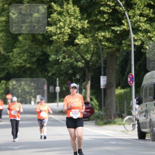 15.06.2025 - REWE Women's Run Jannik Wohlers http://msf.ph/oto/7942527 15.06.2025 10:00:36 Laufen 10863 meine-sportfotos.de