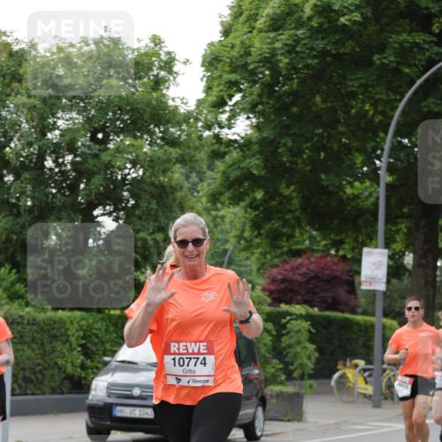 15.06.2025 - REWE Women's Run Jannik Wohlers http://msf.ph/oto/7942543 15.06.2025 08:28:40 Laufen 1043, 10774 meine-sportfotos.de
