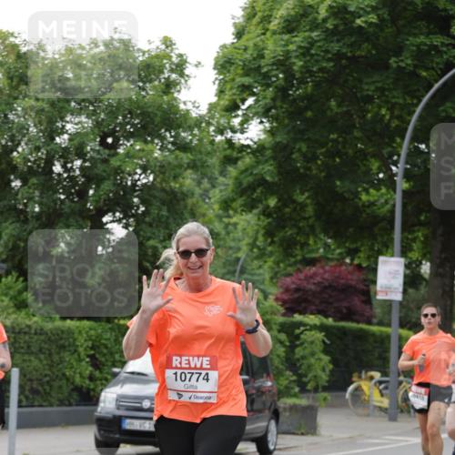 15.06.2025 - REWE Women's Run Jannik Wohlers http://msf.ph/oto/7942553 15.06.2025 08:28:40 Laufen 10774, 0418 meine-sportfotos.de