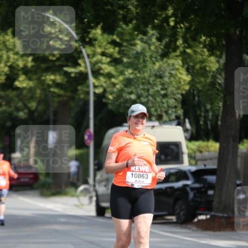 15.06.2025 - REWE Women's Run Jannik Wohlers http://msf.ph/oto/7942571 15.06.2025 10:00:42 Laufen 10863 meine-sportfotos.de