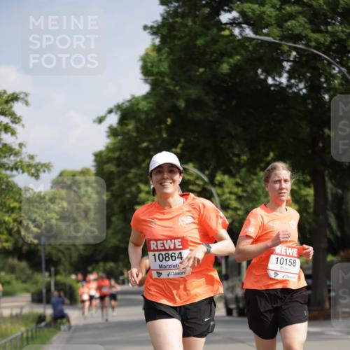 15.06.2025 - REWE Women's Run Jannik Wohlers http://msf.ph/oto/7942599 15.06.2025 08:46:47 Laufen 10864, 10158 meine-sportfotos.de