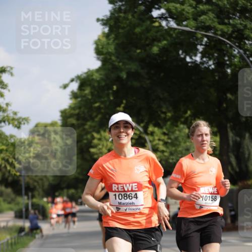 15.06.2025 - REWE Women's Run Jannik Wohlers http://msf.ph/oto/7942611 15.06.2025 08:46:47 Laufen 10864, 10158 meine-sportfotos.de