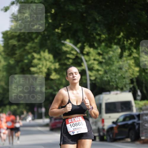 15.06.2025 - REWE Women's Run Jannik Wohlers http://msf.ph/oto/7942652 15.06.2025 08:46:49 Laufen 10865 meine-sportfotos.de