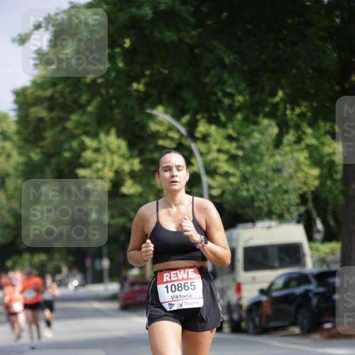 15.06.2025 - REWE Women's Run Jannik Wohlers http://msf.ph/oto/7942659 15.06.2025 08:46:49 Laufen 10865 meine-sportfotos.de