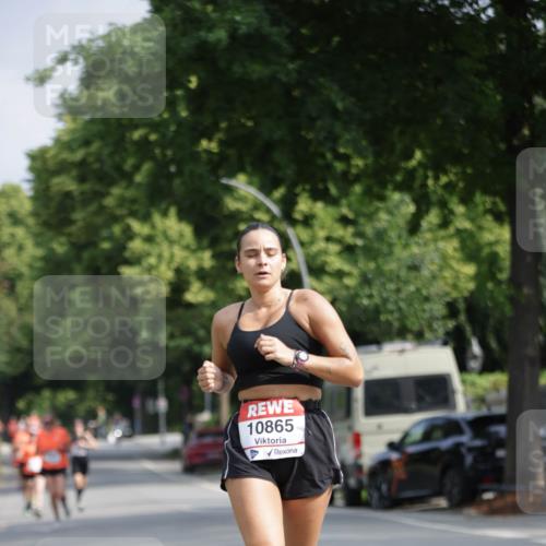 15.06.2025 - REWE Women's Run Jannik Wohlers http://msf.ph/oto/7942666 15.06.2025 08:46:49 Laufen 10865 meine-sportfotos.de