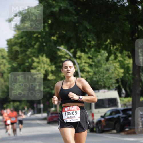 15.06.2025 - REWE Women's Run Jannik Wohlers http://msf.ph/oto/7942671 15.06.2025 08:46:49 Laufen 10865 meine-sportfotos.de