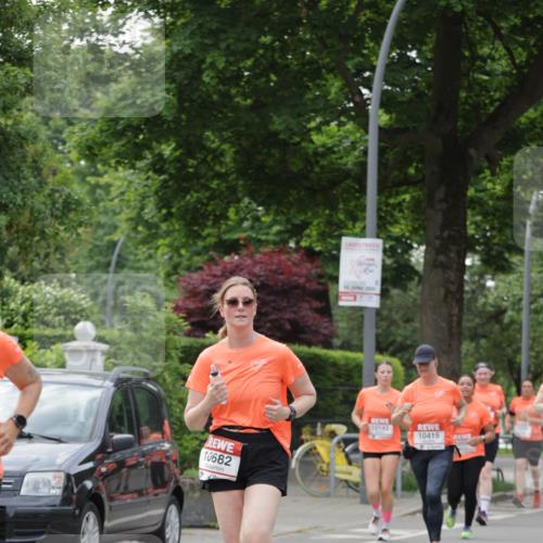 15.06.2025 - REWE Women's Run Jannik Wohlers http://msf.ph/oto/7942685 15.06.2025 08:28:43 Laufen 10682, 10415 meine-sportfotos.de