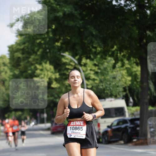 15.06.2025 - REWE Women's Run Jannik Wohlers http://msf.ph/oto/7942688 15.06.2025 08:46:49 Laufen 10865 meine-sportfotos.de