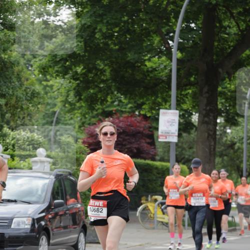 15.06.2025 - REWE Women's Run Jannik Wohlers http://msf.ph/oto/7942693 15.06.2025 08:28:43 Laufen 10682, 10143, 10415 meine-sportfotos.de