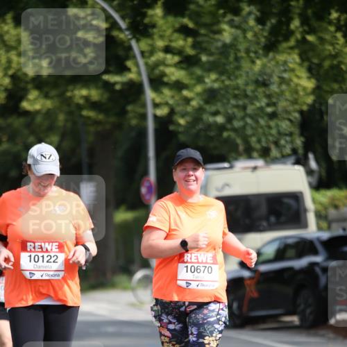 15.06.2025 - REWE Women's Run Jannik Wohlers http://msf.ph/oto/7942694 15.06.2025 10:00:53 Laufen 10122, 10670 meine-sportfotos.de