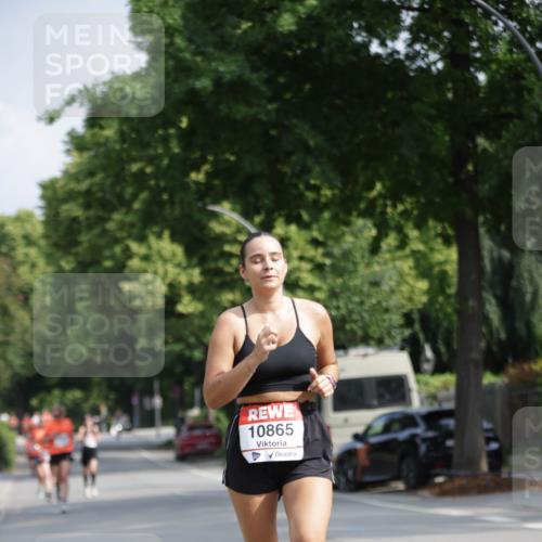 15.06.2025 - REWE Women's Run Jannik Wohlers http://msf.ph/oto/7942703 15.06.2025 08:46:49 Laufen 10865 meine-sportfotos.de