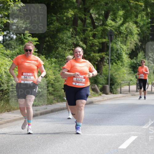15.06.2025 - REWE Women's Run Jannik Wohlers http://msf.ph/oto/7942704 15.06.2025 10:16:11 Laufen 5675, 5320, 10333 meine-sportfotos.de