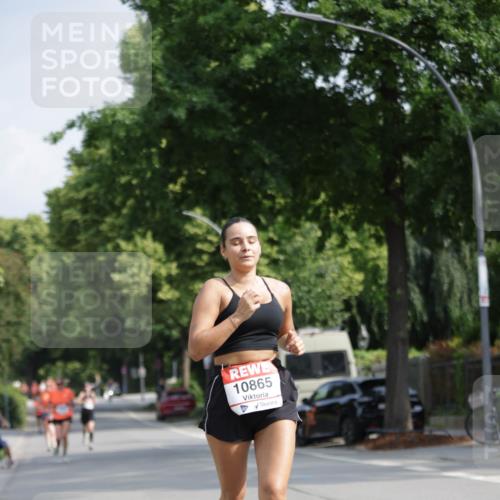 15.06.2025 - REWE Women's Run Jannik Wohlers http://msf.ph/oto/7942715 15.06.2025 08:46:49 Laufen 10865 meine-sportfotos.de