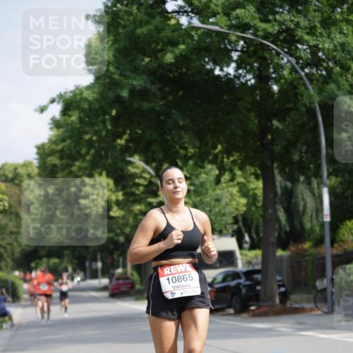 15.06.2025 - REWE Women's Run Jannik Wohlers http://msf.ph/oto/7942727 15.06.2025 08:46:49 Laufen 10865 meine-sportfotos.de