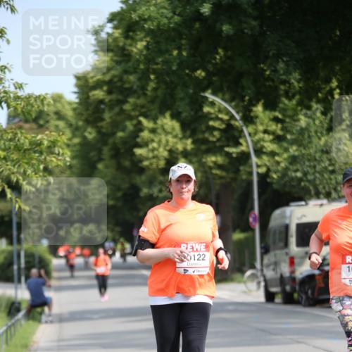 15.06.2025 - REWE Women's Run Jannik Wohlers http://msf.ph/oto/7942737 15.06.2025 10:00:56 Laufen 0122, 10 meine-sportfotos.de