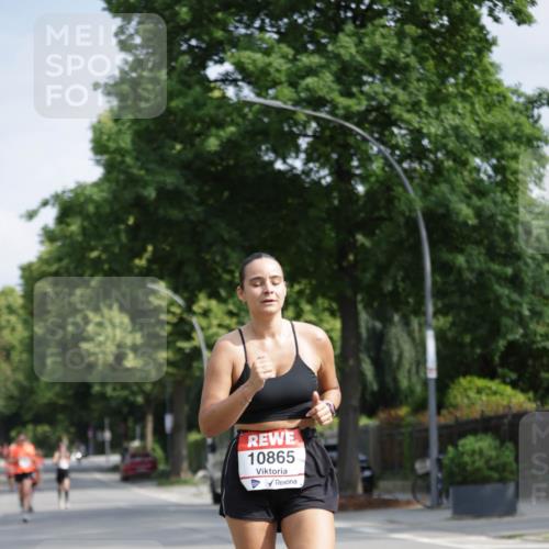 15.06.2025 - REWE Women's Run Jannik Wohlers http://msf.ph/oto/7942739 15.06.2025 08:46:50 Laufen 10865 meine-sportfotos.de