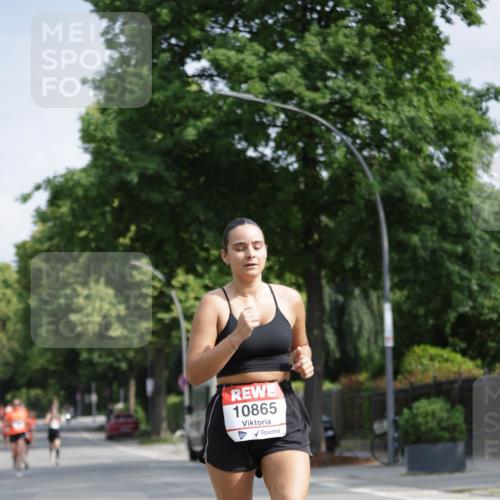15.06.2025 - REWE Women's Run Jannik Wohlers http://msf.ph/oto/7942748 15.06.2025 08:46:50 Laufen 10865 meine-sportfotos.de
