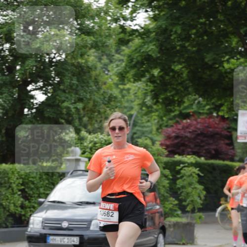 15.06.2025 - REWE Women's Run Jannik Wohlers http://msf.ph/oto/7942755 15.06.2025 08:28:44 Laufen 1043, 10682 meine-sportfotos.de
