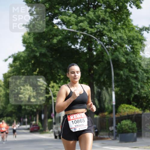 15.06.2025 - REWE Women's Run Jannik Wohlers http://msf.ph/oto/7942756 15.06.2025 08:46:50 Laufen 10865, 4 meine-sportfotos.de