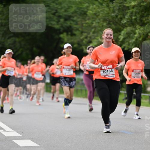 15.06.2025 - REWE Women's Run Dr. Thomas Lammeyer http://msf.ph/oto/7942765 15.06.2025 09:21:48 Laufen 10427, 10166, 10634 meine-sportfotos.de