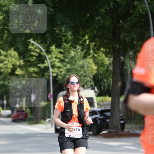 15.06.2025 - REWE Women's Run Jannik Wohlers http://msf.ph/oto/7942796 15.06.2025 10:00:59 Laufen 15 meine-sportfotos.de