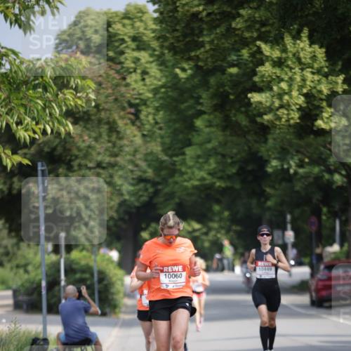 15.06.2025 - REWE Women's Run Jannik Wohlers http://msf.ph/oto/7942806 15.06.2025 08:46:53 Laufen 10060 meine-sportfotos.de